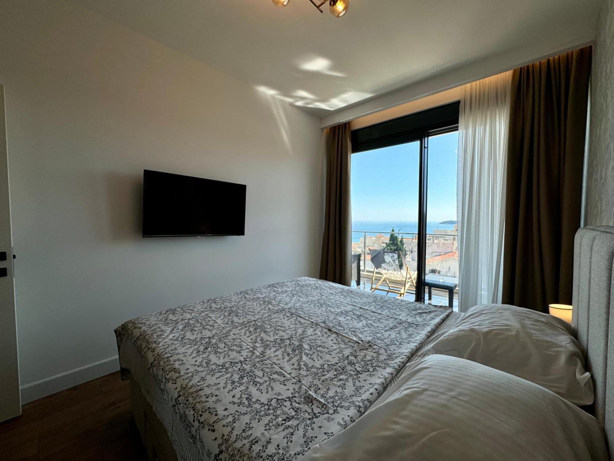 Pool & Sauna Elia Residnece Apartment Budva