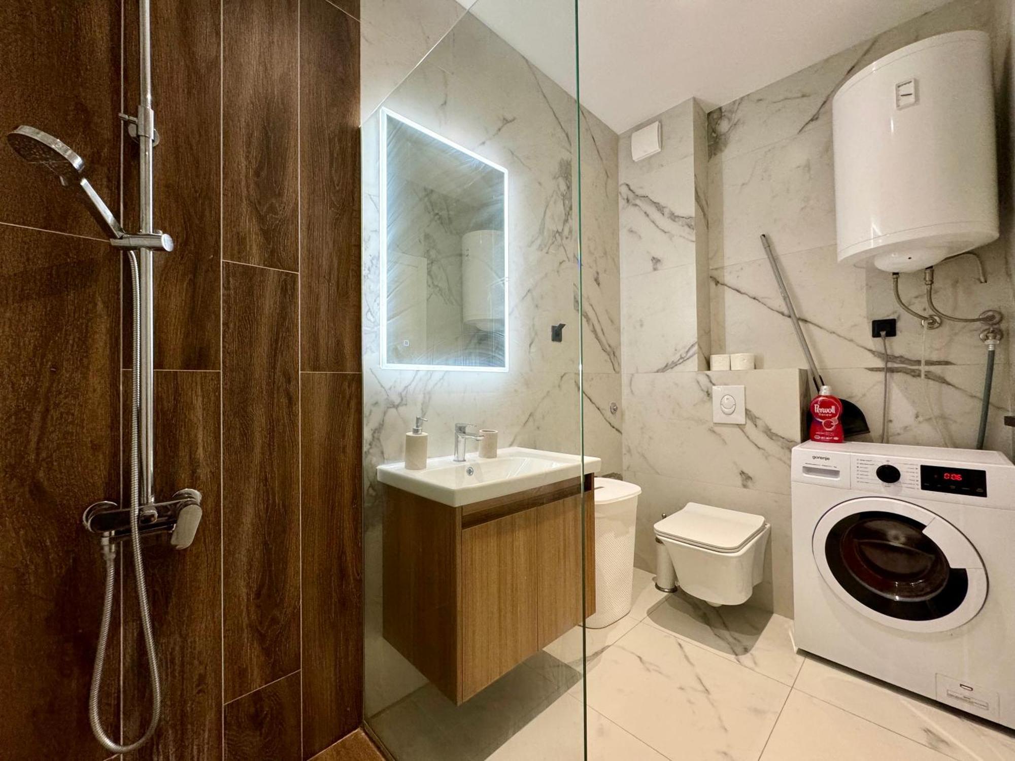 Pool & Sauna Elia Residnece Apartment Budva